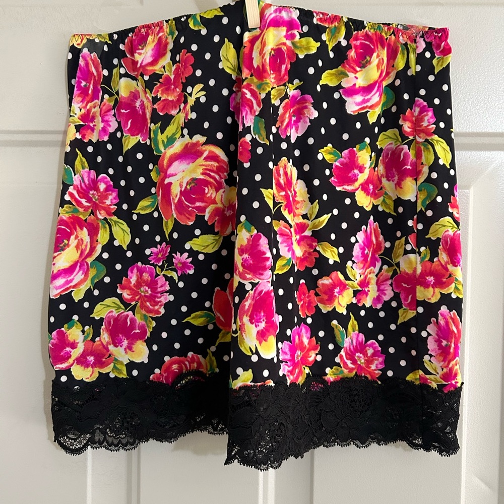 Victoria's Secret Black Floral Polka Dot half slip